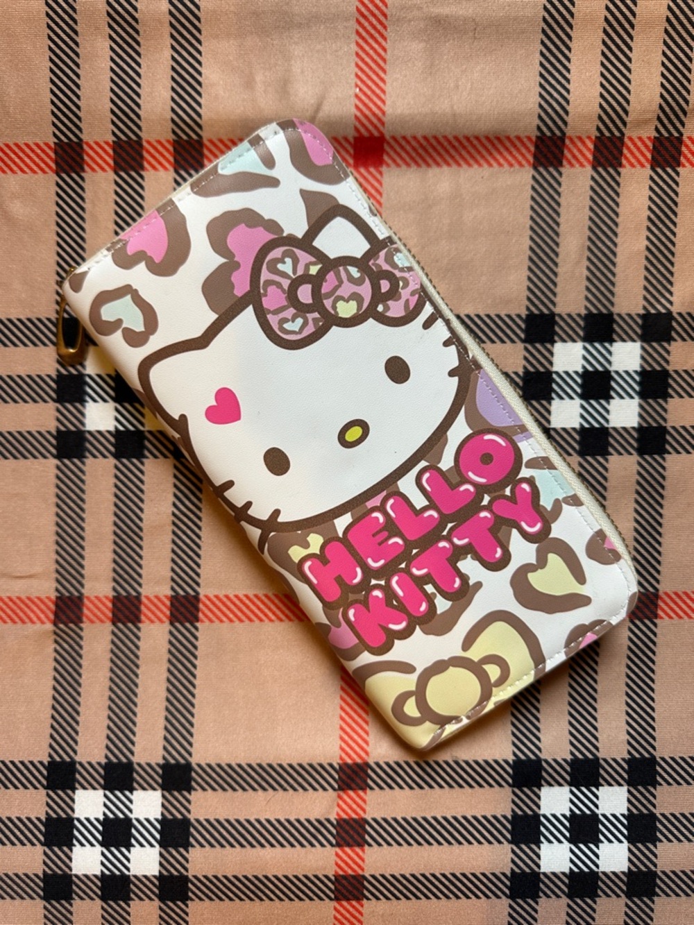 Hello Kitty Pink & Cream Zipper Wallet